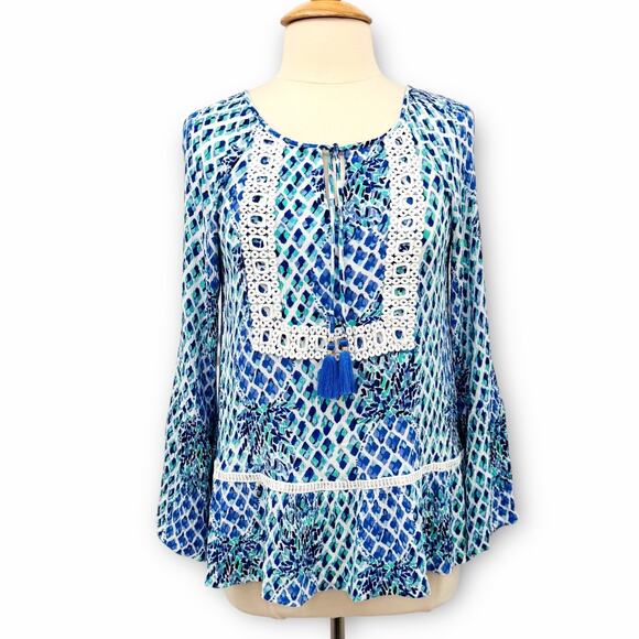 Lilly Pulitzer Amisa Resort Blue White Tunic Top Size S Crochet Lace Trim Blouse - Picture 5 of 11